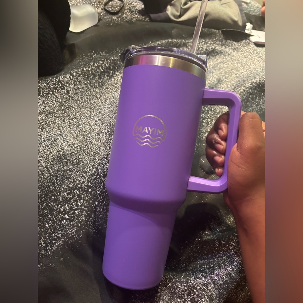 I’m selling this water bottle for 15$ it’s I got it for 35$ but I used it